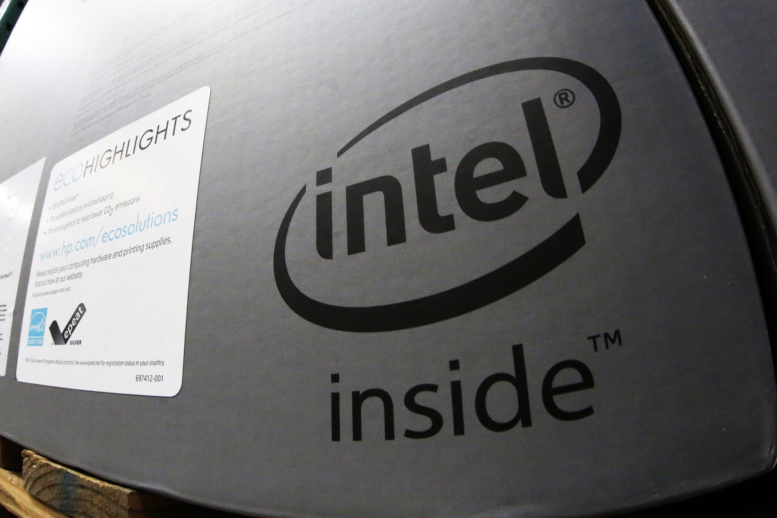 Intel-White House Deal: What It Means for Investors