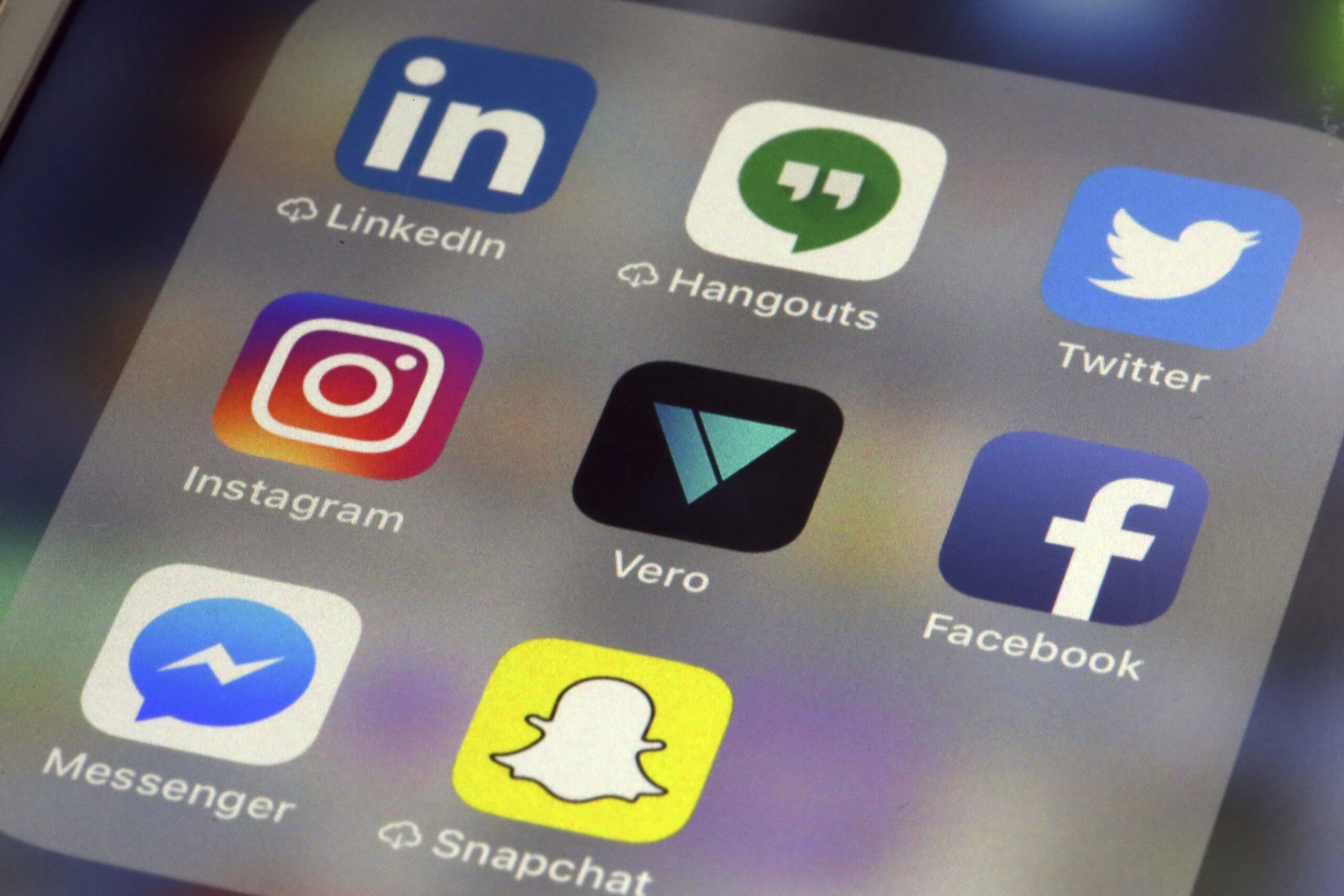 Snapchat's $400 Million Deal With Perplexity AI: A Bold Bet on the Future of AI-Powered Social Media