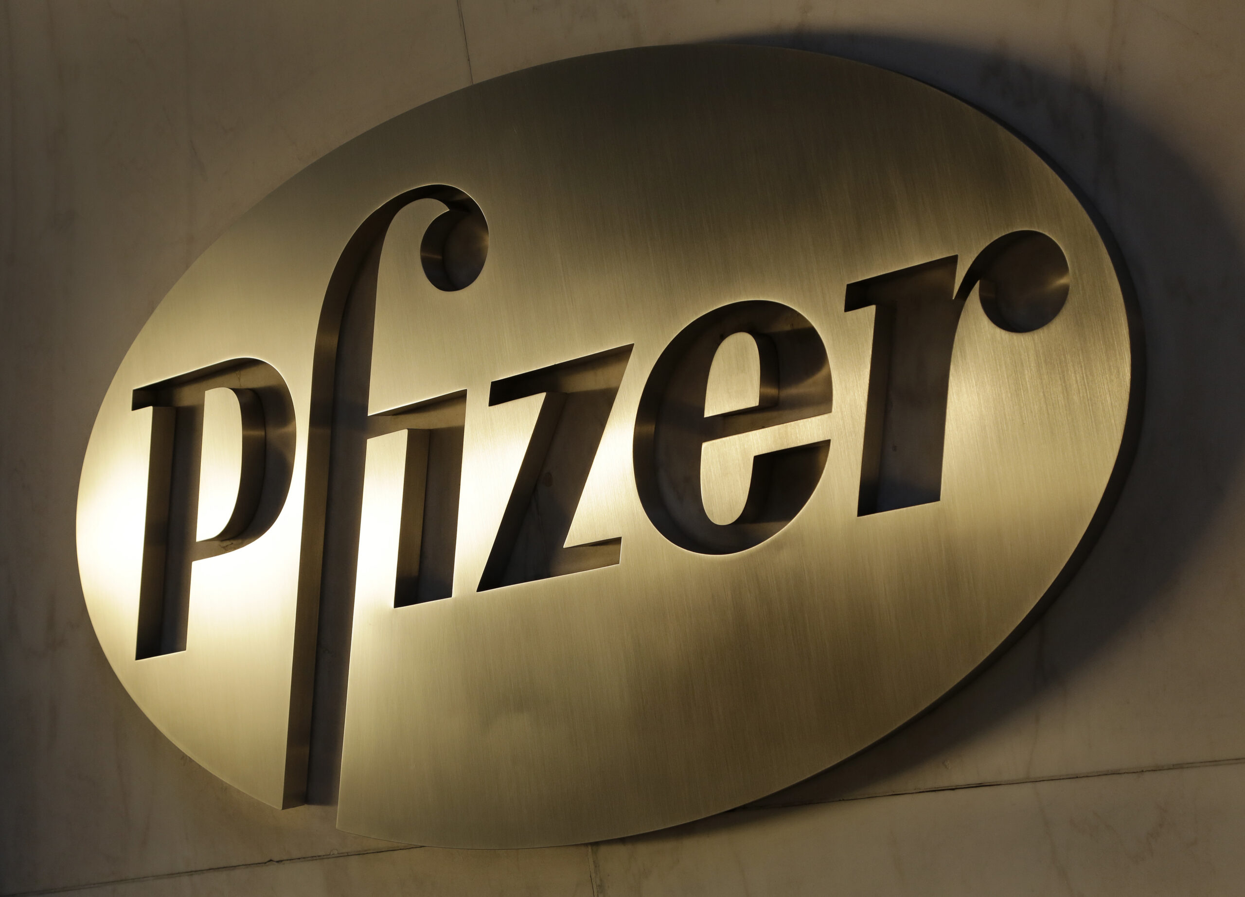 Pfizer’s $10 Billion Obesity Drug Deal Could Reshape Treatment for 137 Million Americans