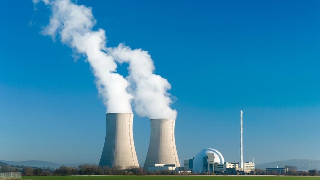 Four stocks and two ETFs for the bull market in nuclear power