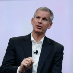 Buying EchoStar Stock Can Get You Pre-IPO SpaceX Exposure: Worth the Risk to Invest?