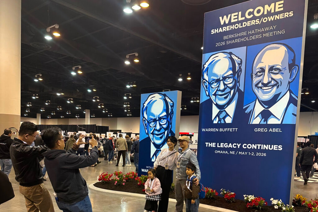 Post-Buffett Berkshire Hathaway: Is it a Good Time to Buy After Recent Pullback?