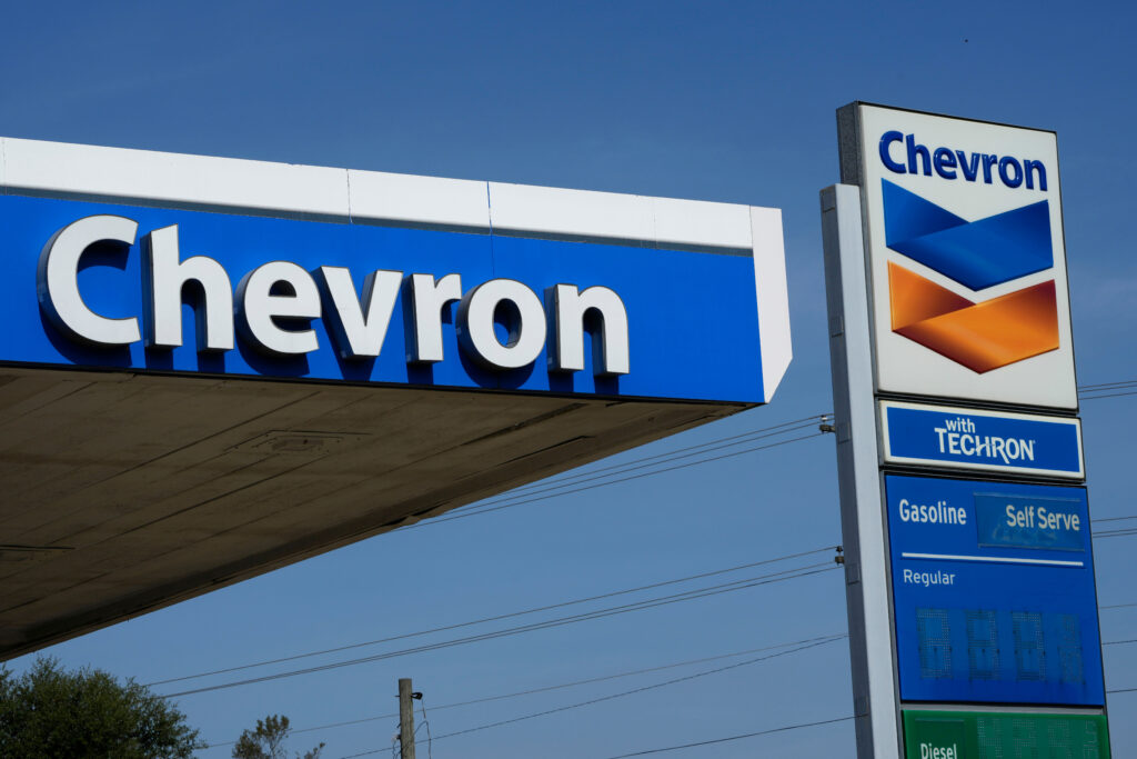 Is Chevron a Good Buy After Its Massive Power Deal for Microsoft’s AI Data Center?