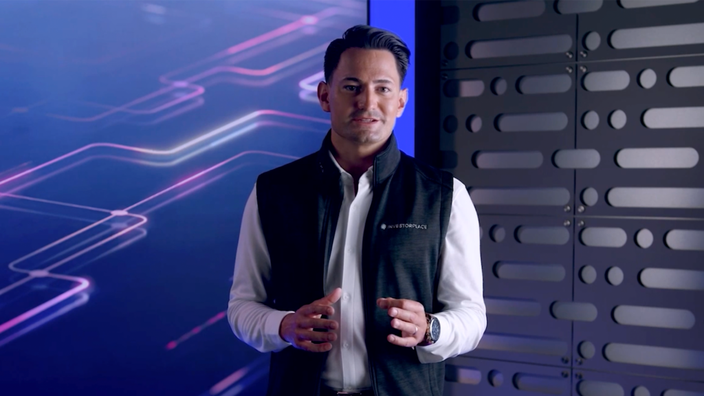 What Is Luke Lango’s “Bank of Elon” Prediction… And Should Investors Move Their Money Now?