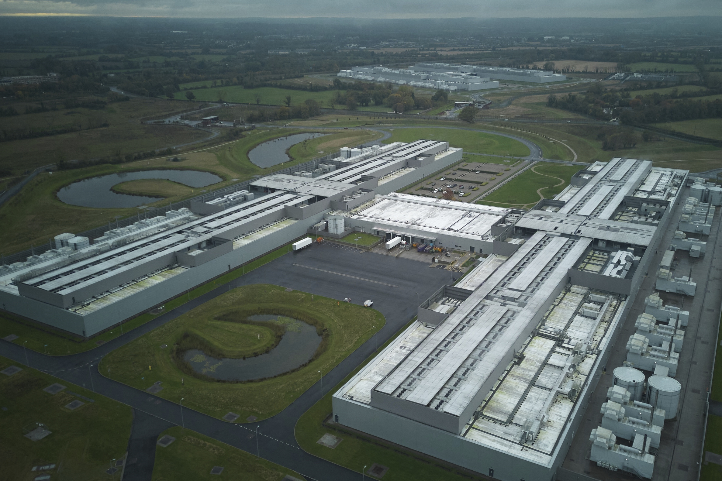 Bitdeer’s $4.7 Billion Data-Center Lease to Cloud Startup Tied to Anthropic AI Deal: Here’s Who Benefits