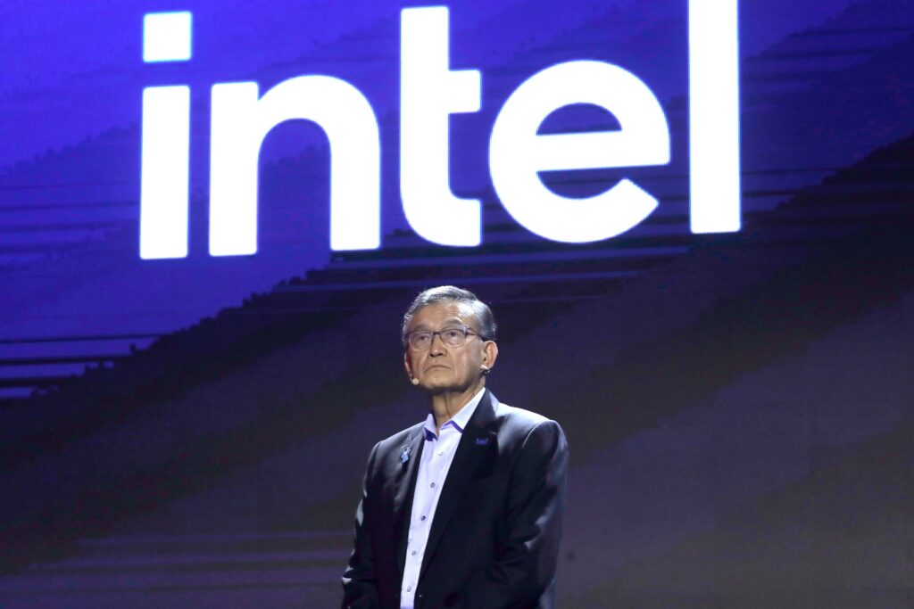 Does Intel’s $20 Billion Stock Sale Signal a Buying Opportunity or a Warning Sign?