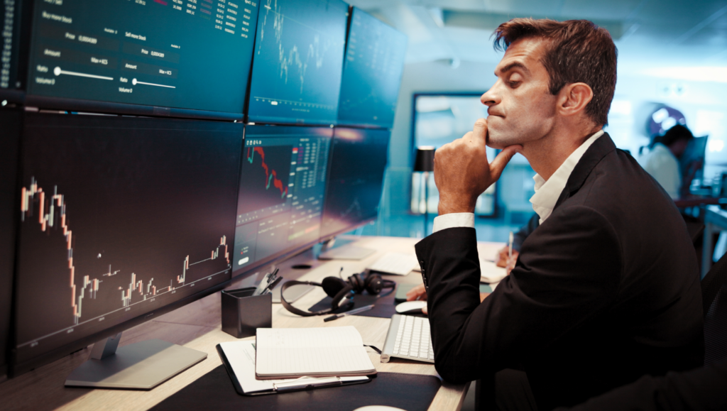 Here’s the Exact Point Americans Start Selling When the Stock Market Falls