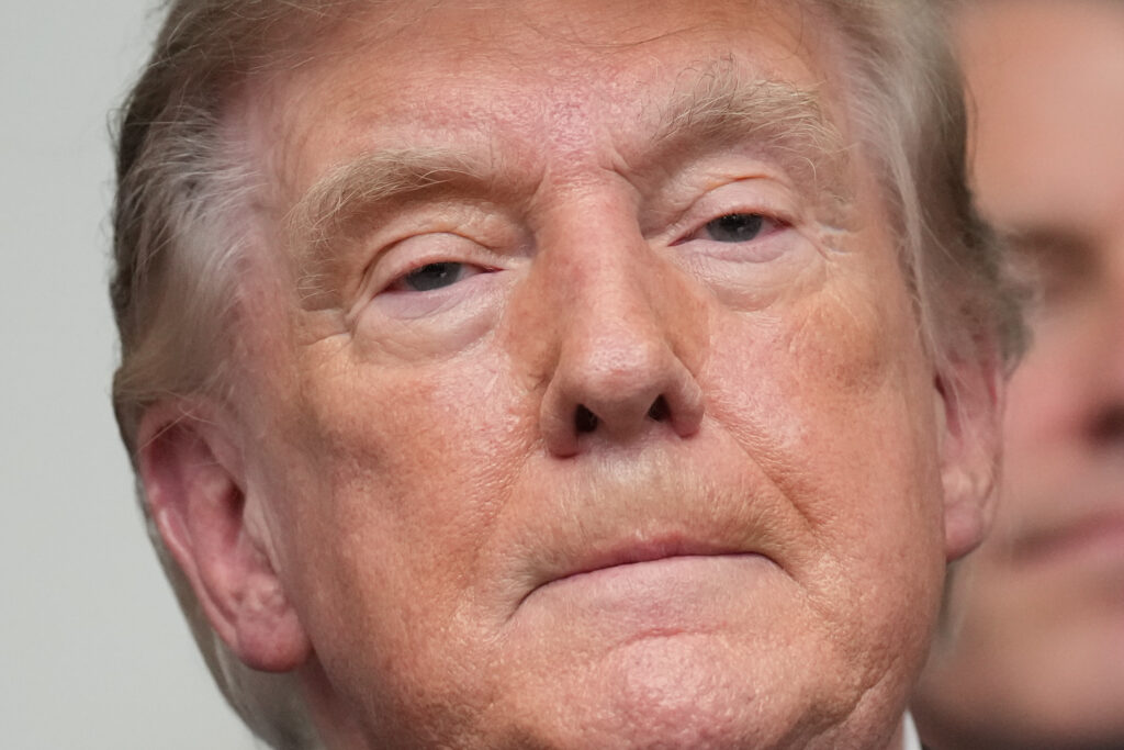 Trump-Linked World Liberty Trust Gets Stablecoin Bank Approval – Here’s What That Means for Crypto