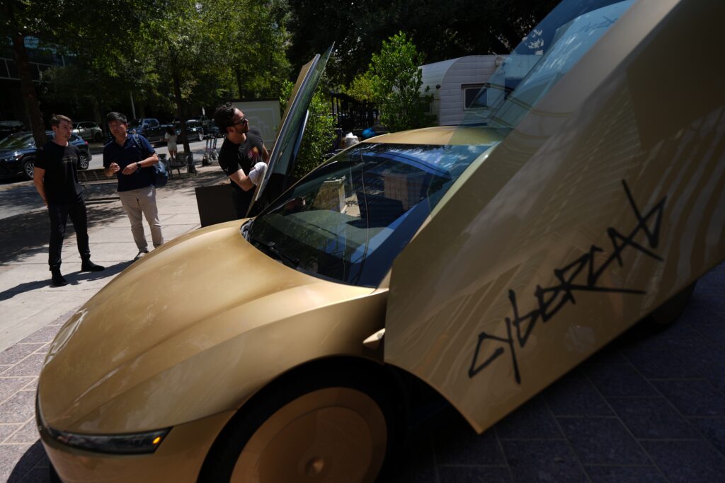 Tesla’s Cybercab Launch: Why Markets Were So Underwhelmed by Elon Musk’s Robotaxi Showcase