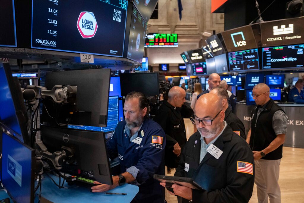 7 Best ETFs to Hedge Against an AI Bubble